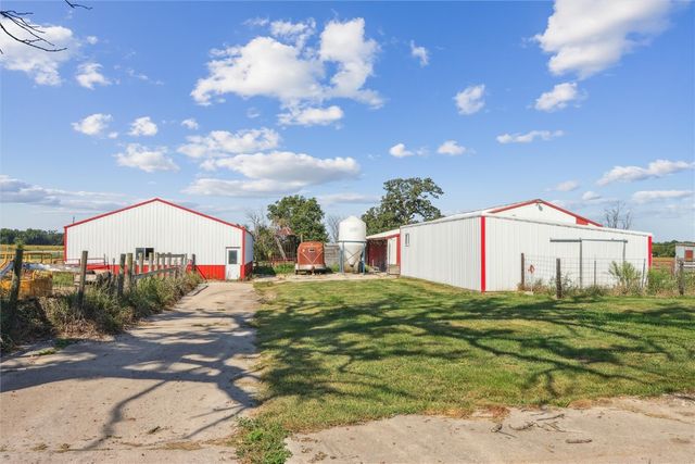 2485 Hwy 6 Trail, Marengo, IA 52301