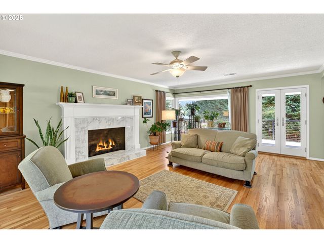 1620 Sw MAPLECREST Dr, Portland, OR 97219