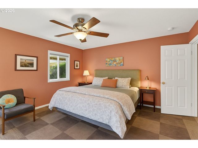 1620 Sw MAPLECREST Dr, Portland, OR 97219