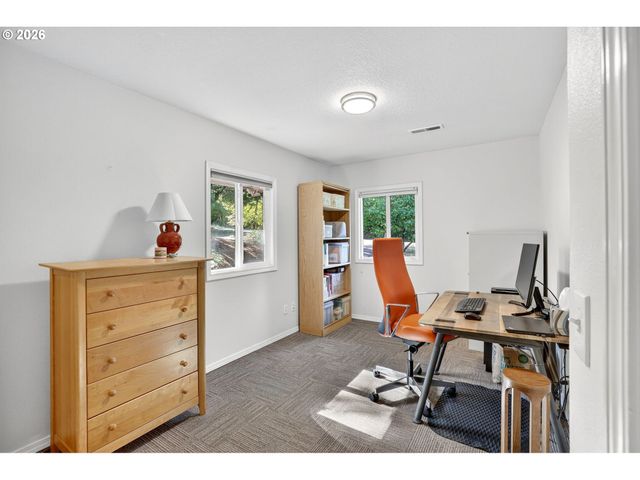 1620 Sw MAPLECREST Dr, Portland, OR 97219