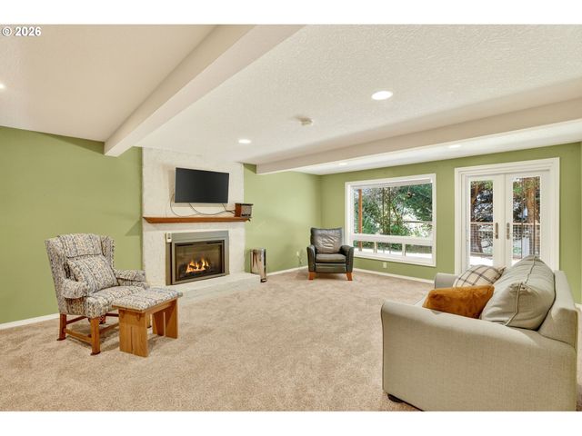 1620 Sw MAPLECREST Dr, Portland, OR 97219