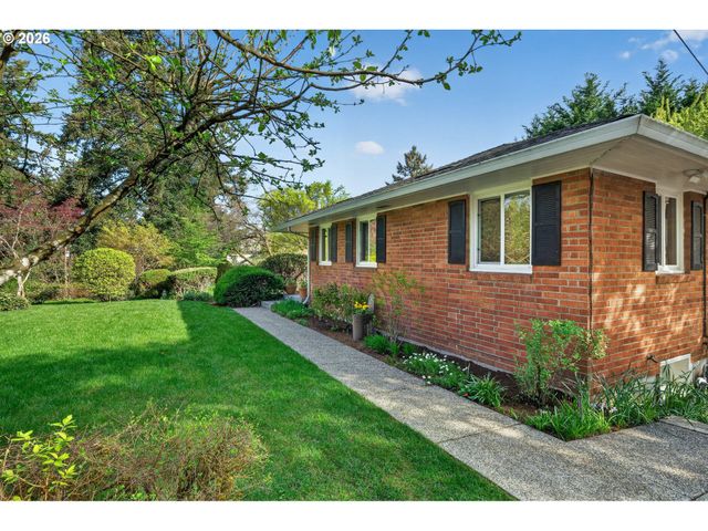 1620 Sw MAPLECREST Dr, Portland, OR 97219