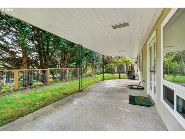 1620 Sw MAPLECREST Dr, Portland, OR 97219