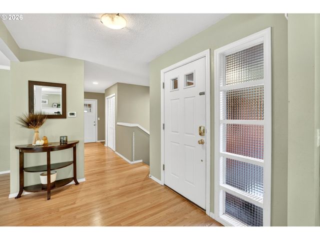 1620 Sw MAPLECREST Dr, Portland, OR 97219
