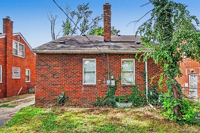 9936 Grayfield, Redford, MI 48239