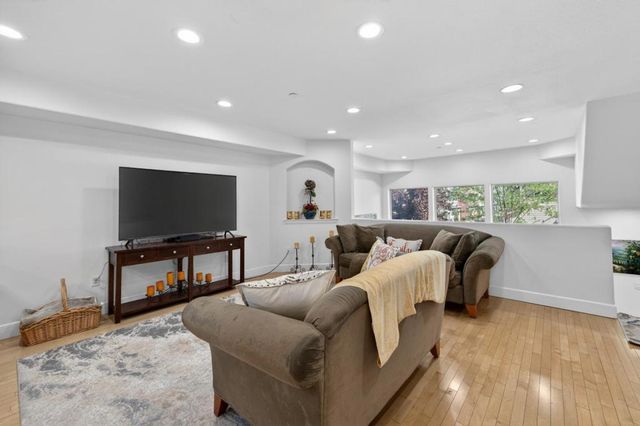 951 S Wolfe Road, Sunnyvale, CA 94086