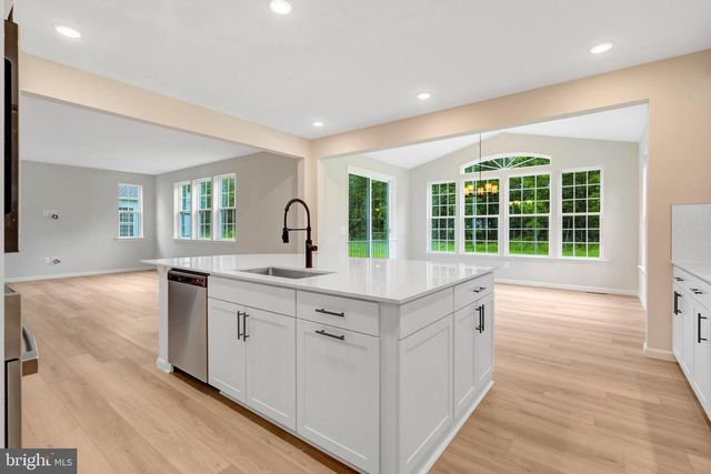 2076 SPRINGVALE DR, Bealeton, VA 22712