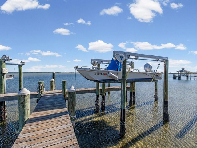 413 S BAYSHORE BOULEVARD 4, Safety Harbor, FL 34695