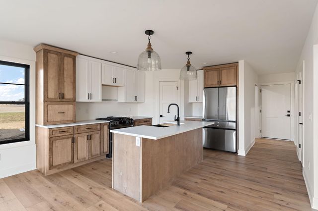 52 E 780 N, Lake Village, IN 46349