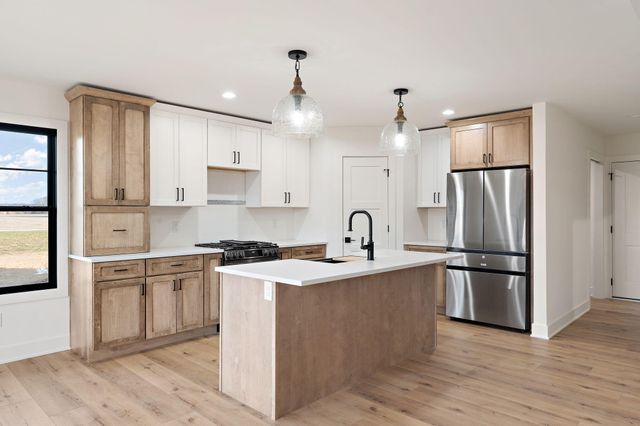 52 E 780 N, Lake Village, IN 46349