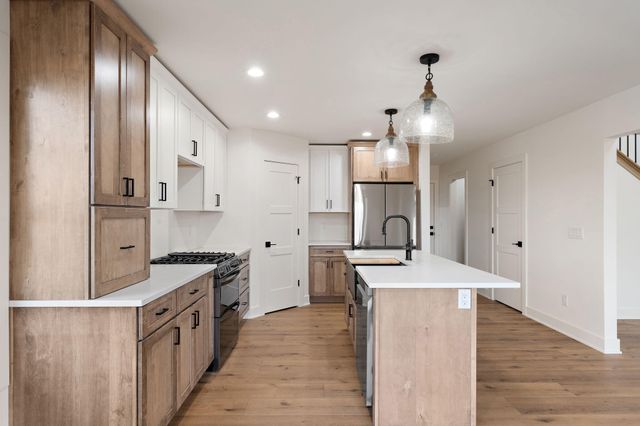 52 E 780 N, Lake Village, IN 46349