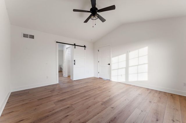 52 E 780 N, Lake Village, IN 46349