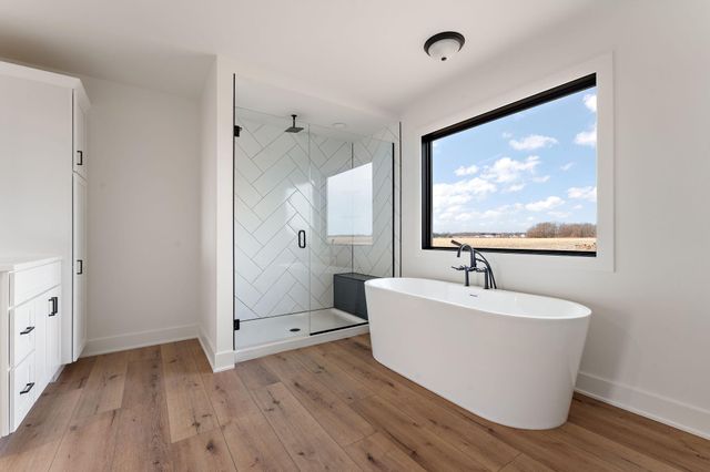 52 E 780 N, Lake Village, IN 46349