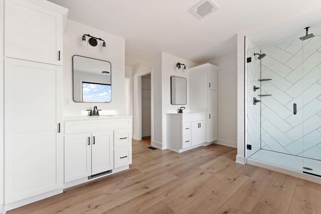 52 E 780 N, Lake Village, IN 46349