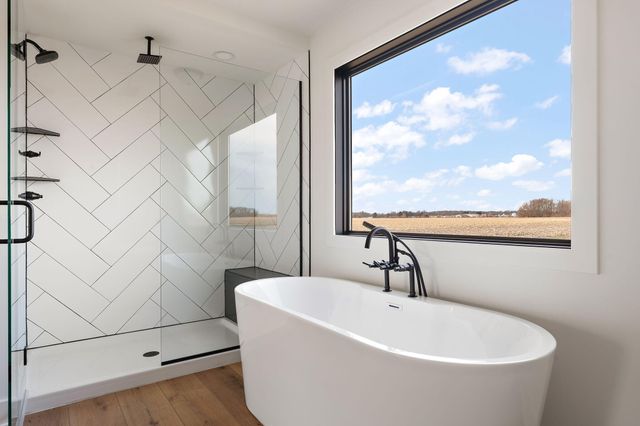 52 E 780 N, Lake Village, IN 46349