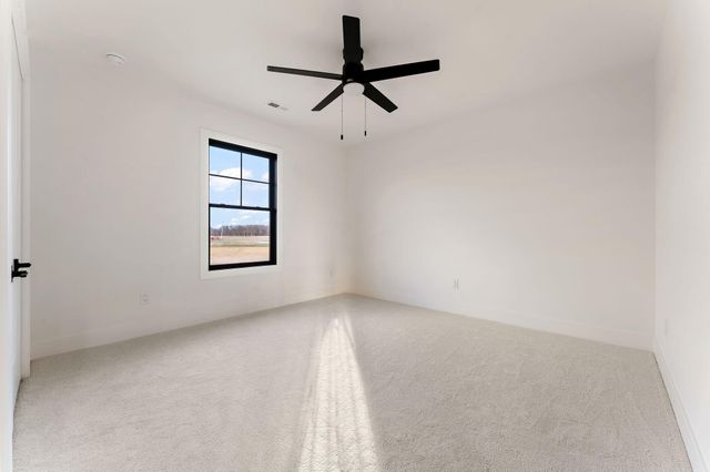 52 E 780 N, Lake Village, IN 46349