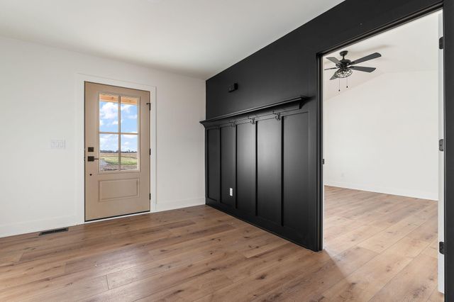 52 E 780 N, Lake Village, IN 46349