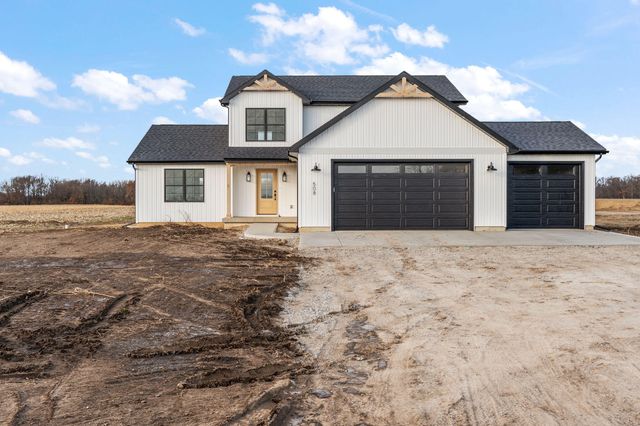 52 E 780 N, Lake Village, IN 46349