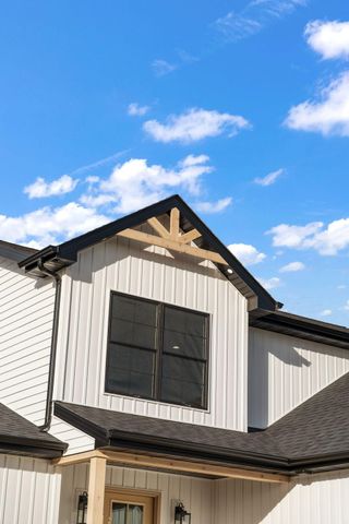 52 E 780 N, Lake Village, IN 46349