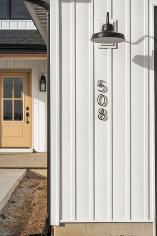 52 E 780 N, Lake Village, IN 46349