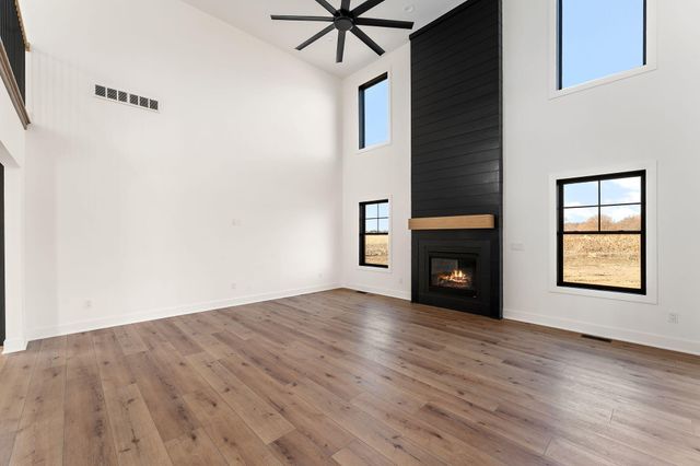 52 E 780 N, Lake Village, IN 46349