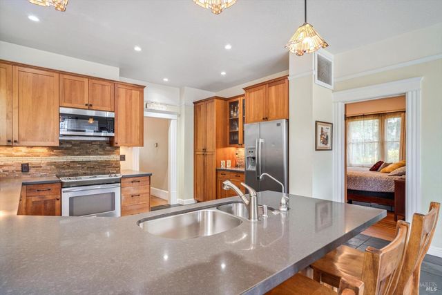 712 Monroe St, Santa Rosa, CA 95404