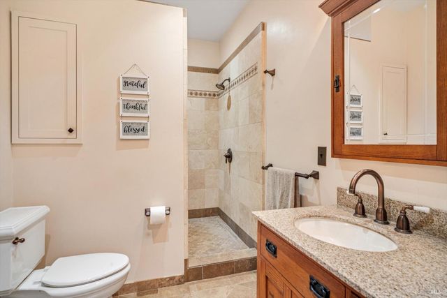 712 Monroe St, Santa Rosa, CA 95404