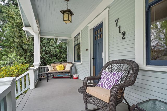 712 Monroe St, Santa Rosa, CA 95404