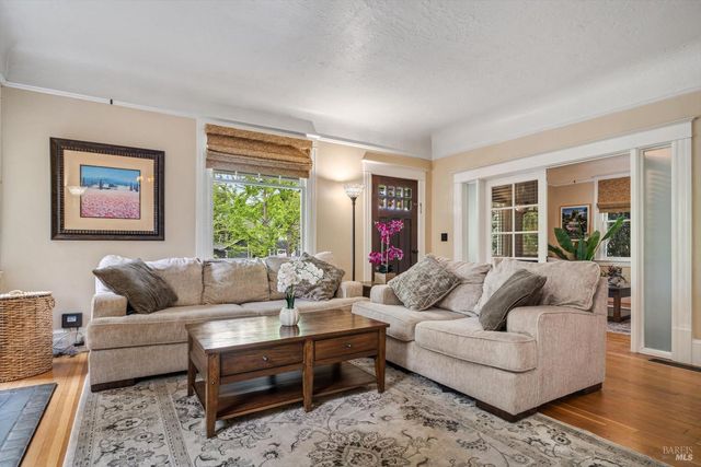 712 Monroe St, Santa Rosa, CA 95404