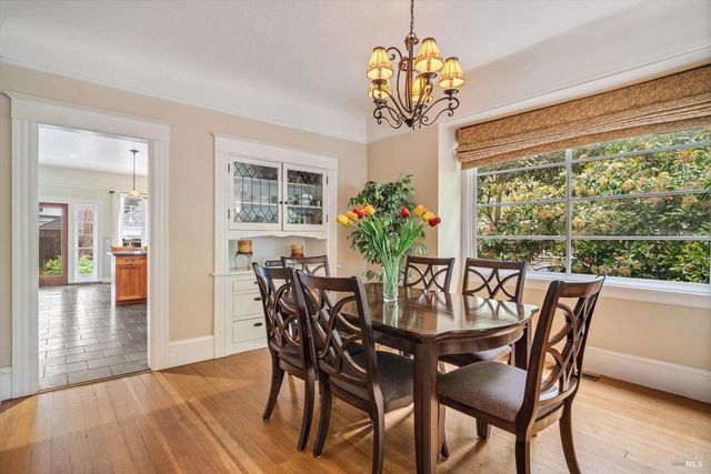 712 Monroe St, Santa Rosa, CA 95404