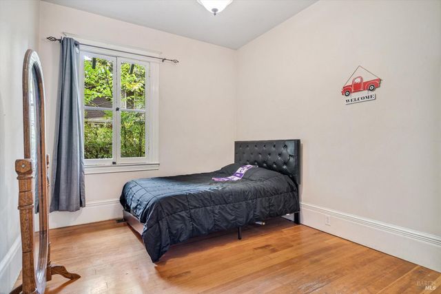 712 Monroe St, Santa Rosa, CA 95404