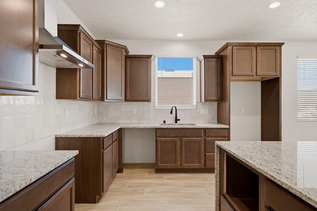 2712 Ema Court NE, Rio Rancho, NM 87144