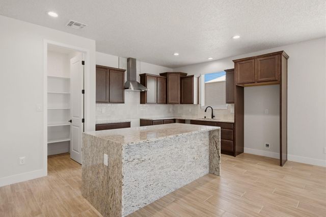2712 Ema Court NE, Rio Rancho, NM 87144