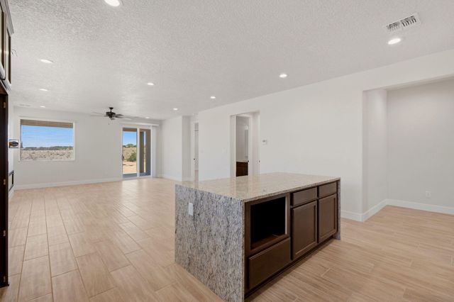 2712 Ema Court NE, Rio Rancho, NM 87144