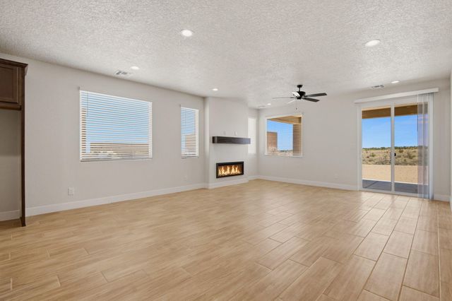 2712 Ema Court NE, Rio Rancho, NM 87144