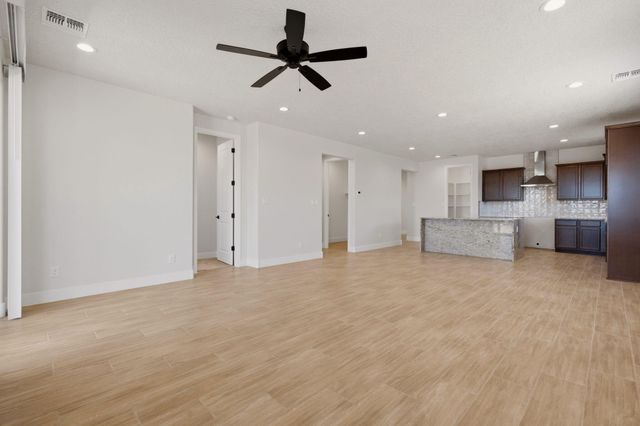 2712 Ema Court NE, Rio Rancho, NM 87144