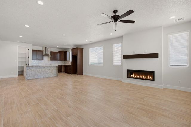 2712 Ema Court NE, Rio Rancho, NM 87144