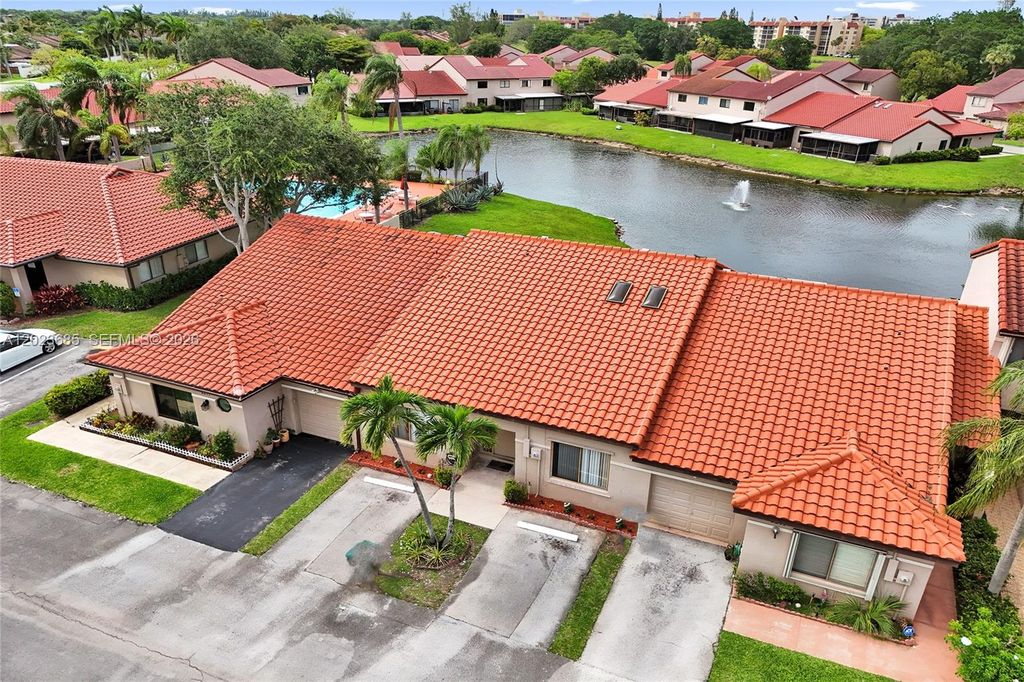 3273 W Inverrary Boulevard W, Lauderhill, FL 33319