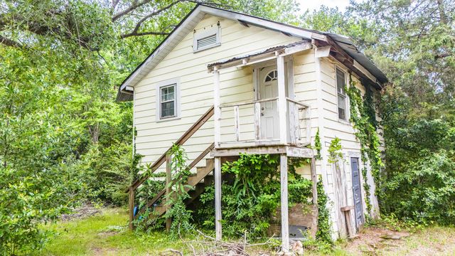 310 N Railroad, Mount Enterprise, TX 75681