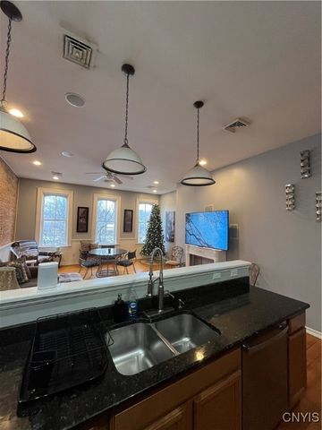 2 W Park Row 6, Kirkland, NY 13323