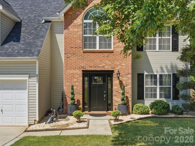 8807 Royal Bluff Drive, Charlotte, NC 28269