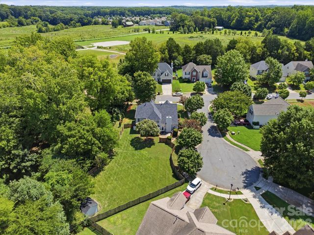 8807 Royal Bluff Drive, Charlotte, NC 28269