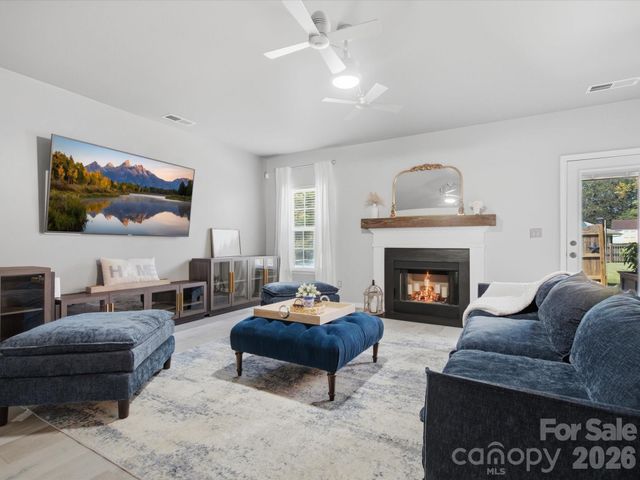 8807 Royal Bluff Drive, Charlotte, NC 28269