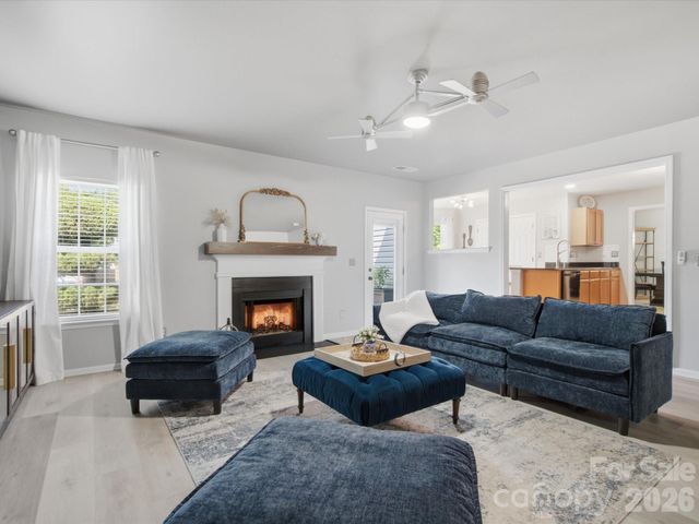8807 Royal Bluff Drive, Charlotte, NC 28269