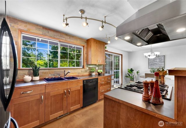 16237 NE 99th Street, Redmond, WA 98052