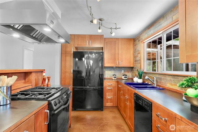 16237 NE 99th Street, Redmond, WA 98052