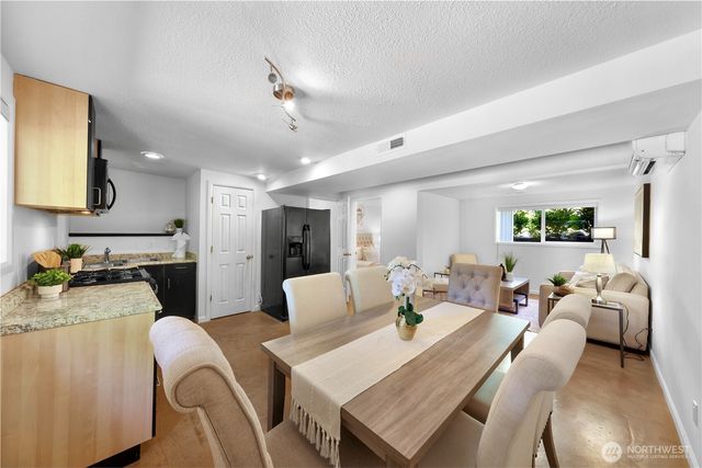 16237 NE 99th Street, Redmond, WA 98052