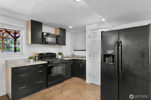 16237 NE 99th Street, Redmond, WA 98052