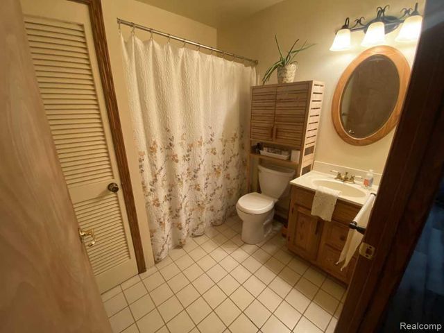 6850 Willow Creek Drive, Canton Charter Township, MI 48187