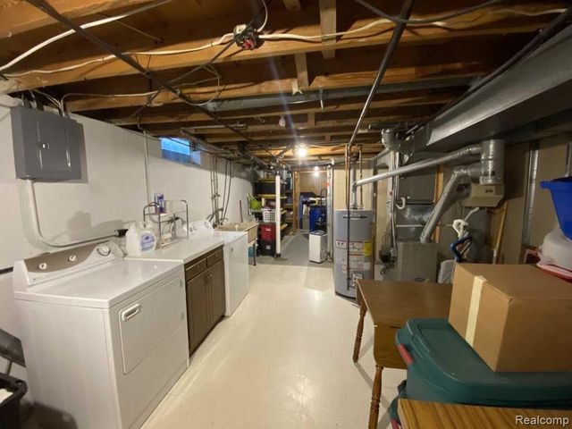 6850 Willow Creek Drive, Canton Charter Township, MI 48187